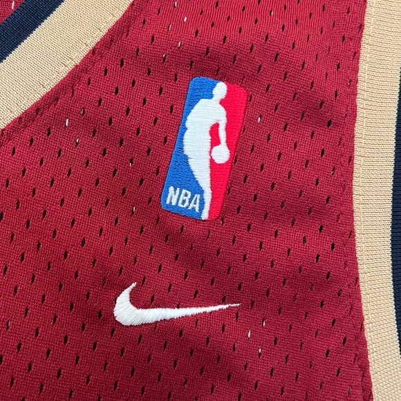 LeBron James Cleveland Cavaliers Nike Jerseys size XXL - Picture 2 of 10